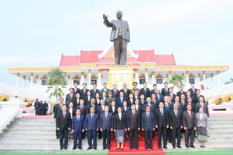 Lao Leaders Mark 105th Birthday of President Kaysone Phomvihane